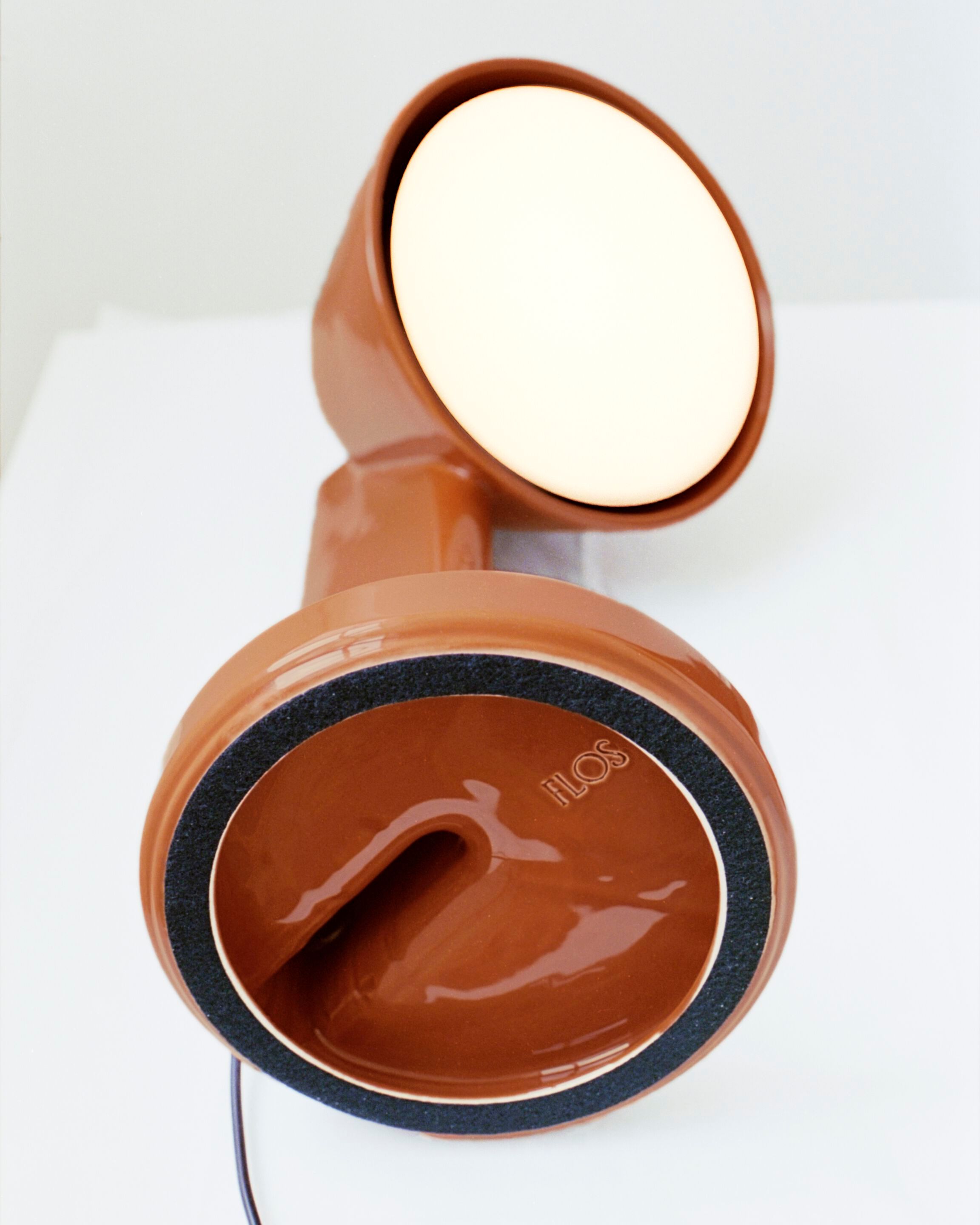 Керамическая светодиодная настольная лампа Flos CÉRAMIQUE DOWN ARCH-00143569 - Вид №9