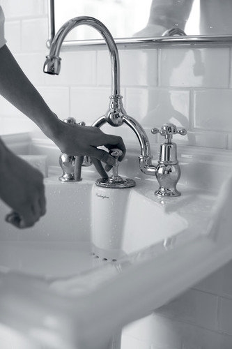 Смеситель для раковины на 2 отверстия со скрытым сливом-переливом [CL28 + W9] - подходит только для раковины B14  Burlington T25-QT, T1, W9  - Вид №5