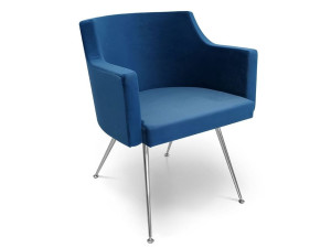 Тканевое кресло с подлокотниками