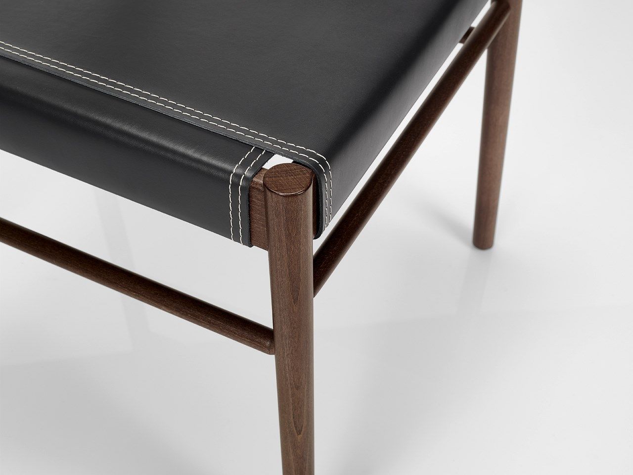 Стул из массива дерева More Contract Leonor ARCH-00051184 - Вид №1