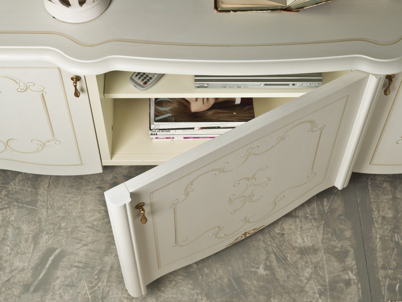 Низкий деревянный шкаф для телевизора с распашными дверцами CASA +39 бриллиант ARCH-00098655 - Вид №1