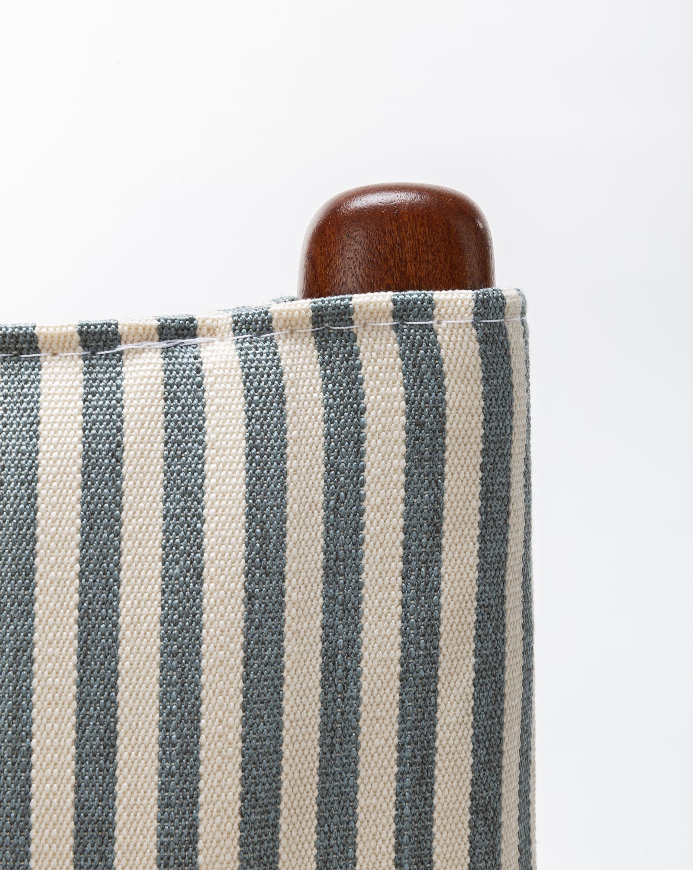 Садовое кресло из красного дерева и ткани с подлокотниками Exteta Loro Piana Interiors, The Delight Chairs by Exteta ARCH-00038048 - Вид №8