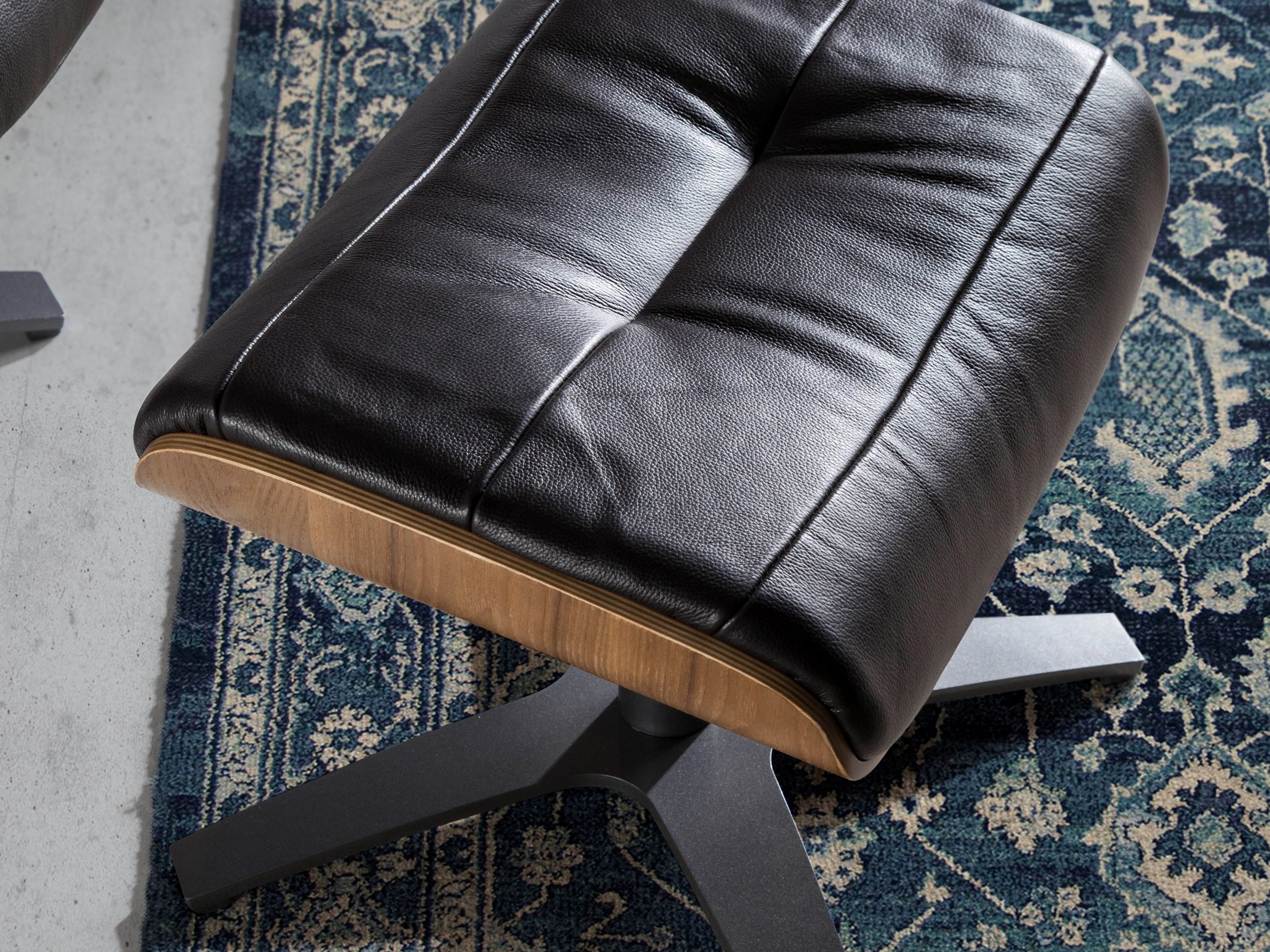 Кожаная мягкая поворотная спицевая подставка для ног Angel Cerda диван Trend ARCH-00043494 - Вид №3