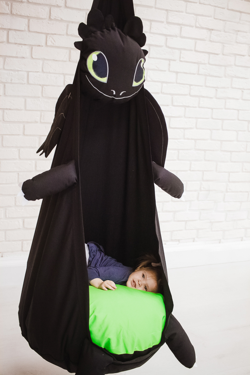 Подвесное кресло-кокон "Дракон Беззубик" ПОКАЧАЙКА  00-3831140 Черный Santreyd  - Вид №2