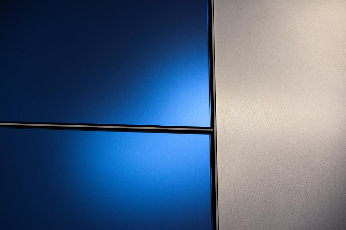 FSRT650 Деталь выравнивающей системы облицовки стен с панелями из нержавеющей стали с отделкой из каймового камня и ребрами по периметру из нержавеющей стали Forms-surfaces  - Вид №20