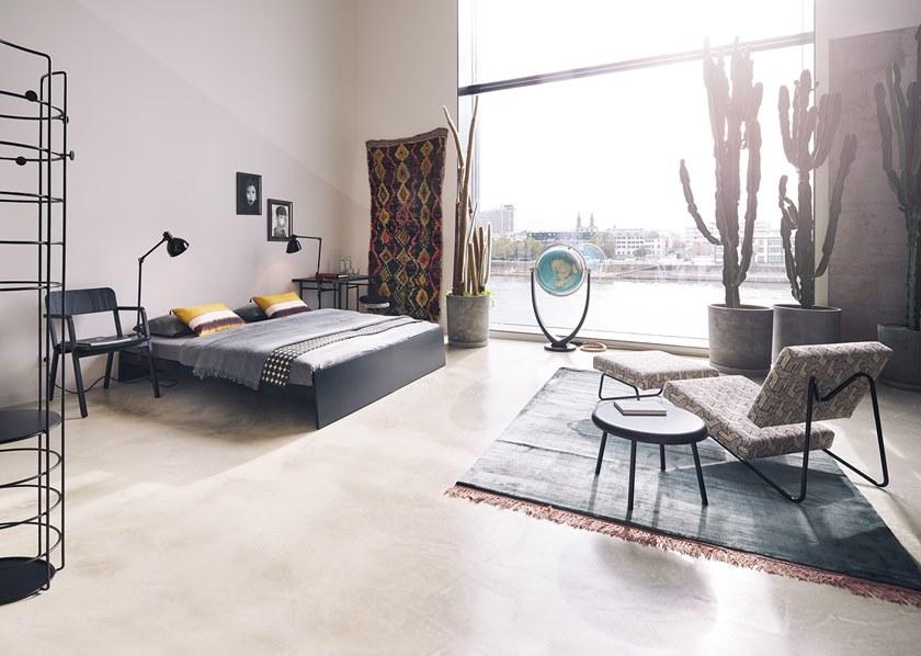 Richard Lampert Круглый журнальный столик из стали и дерева Tom sun-id-1482373 - Вид №4