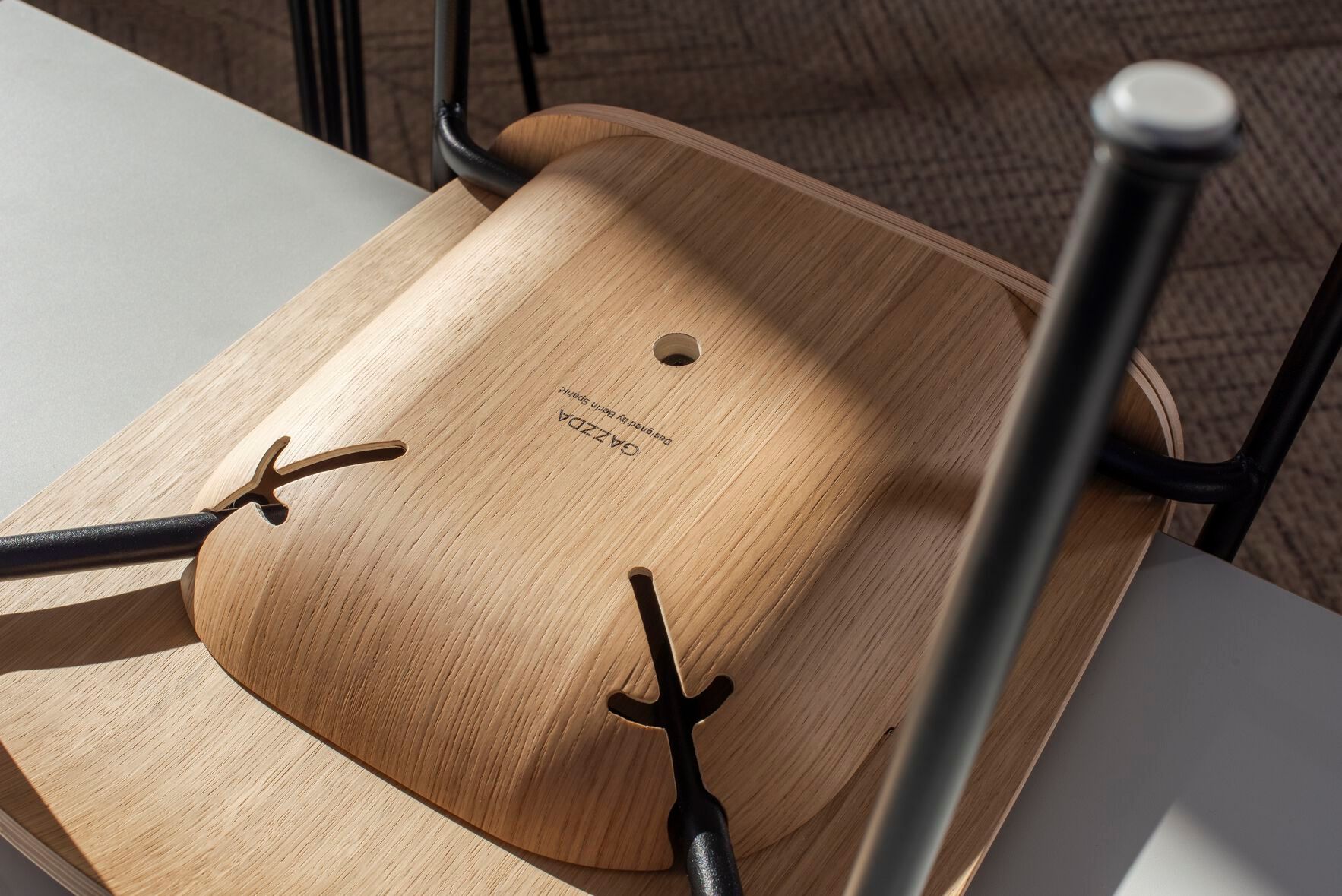 Штабелируемый стул из дуба Gazzda Book ARCH-00149968 - Вид №7