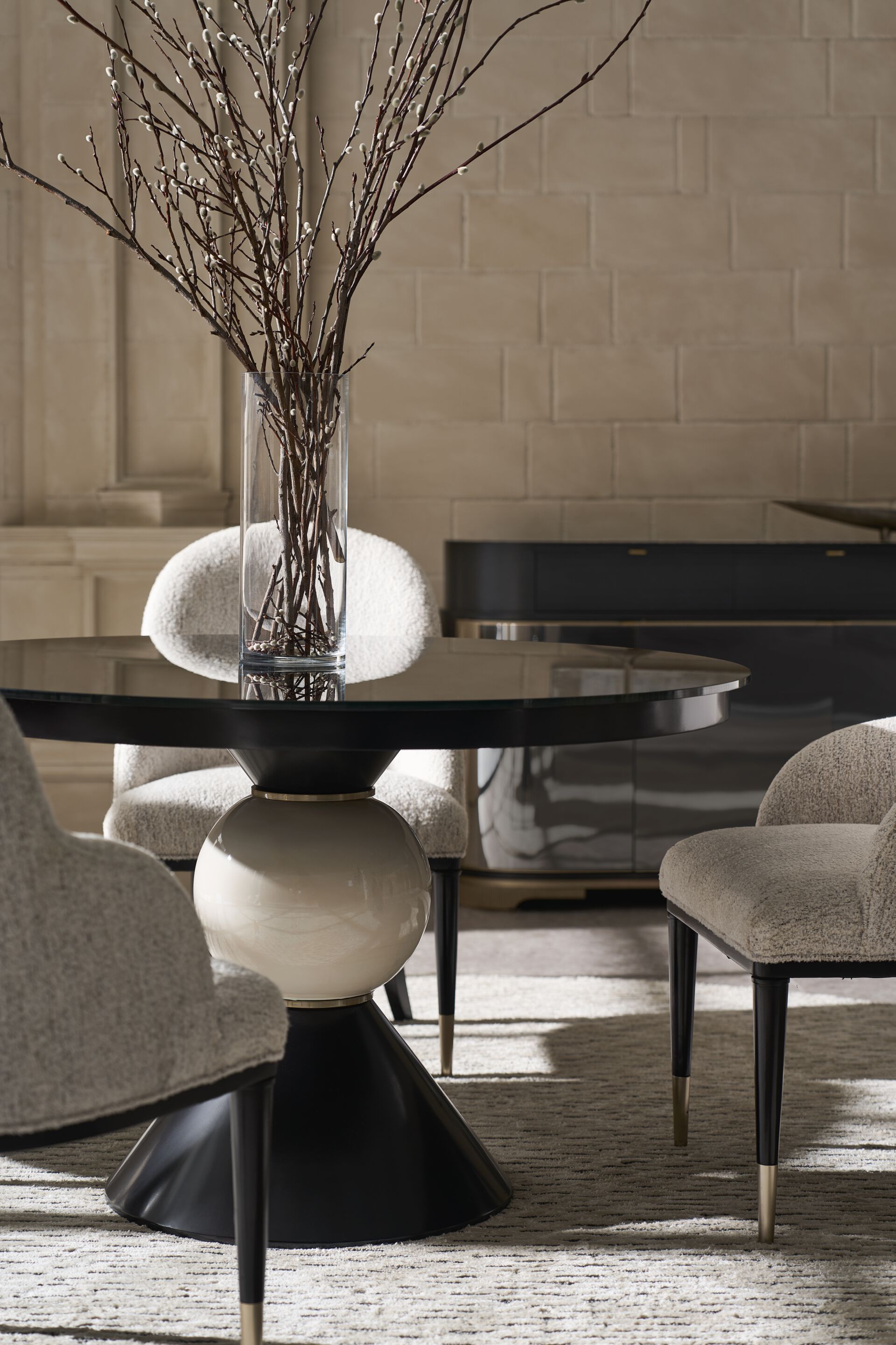 Круглый стеклянный обеденный стол Caracole CHALICE ARCH-00043878 - Вид №2