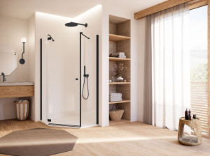 Угловая душевая кабина из хрусталя с распашной дверью