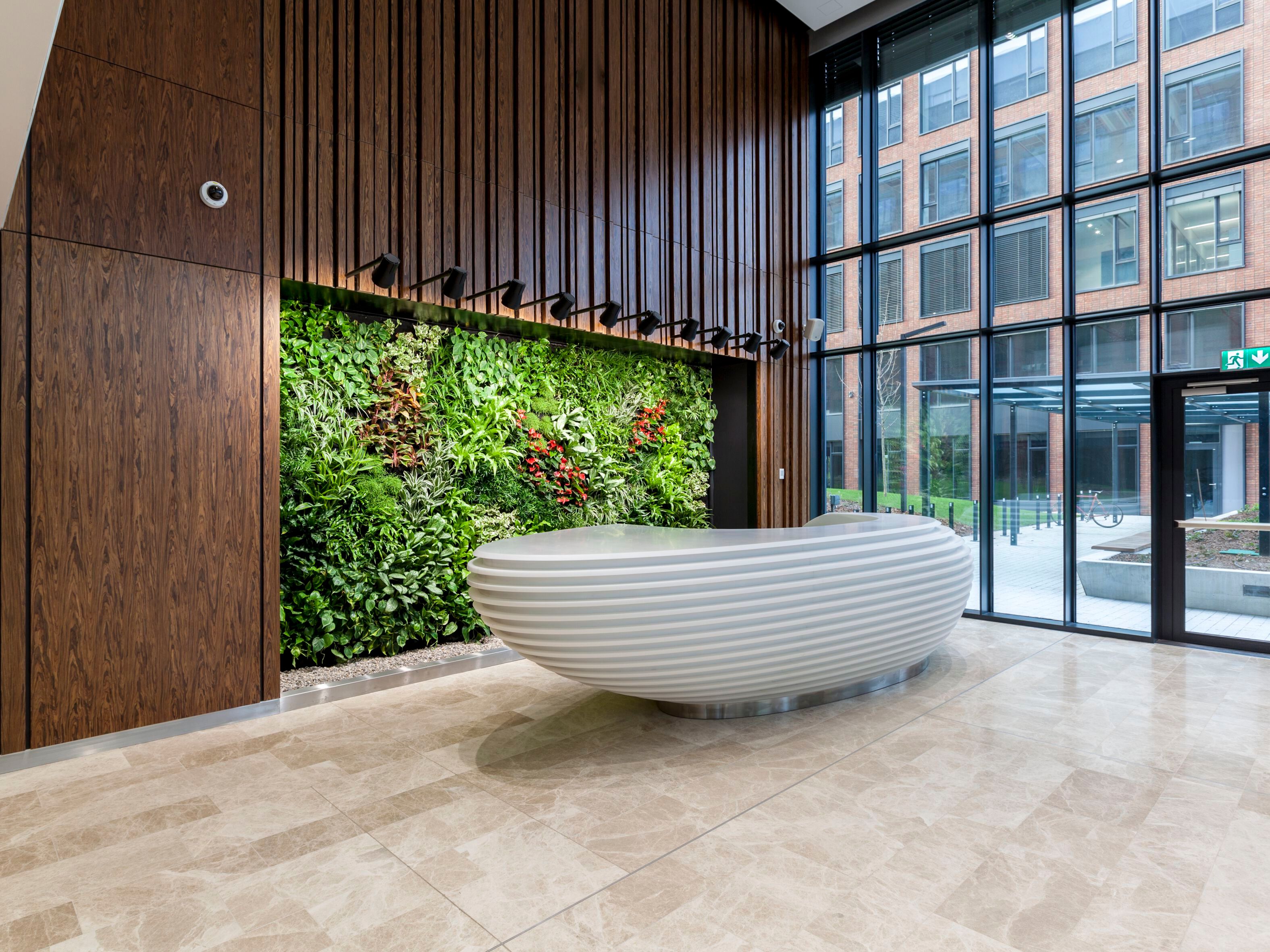 Стойка регистрации из шпона AMOSDESIGN TWIN CITY ARCH-00067241