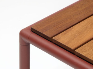 Низкий прямоугольный садовый столик из тикового дерева