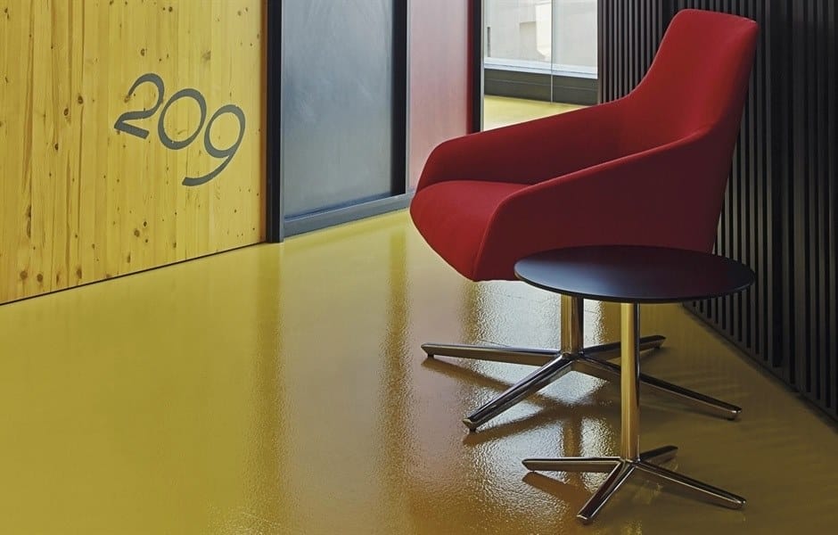 Низкий круглый журнальный столик в твердой поверхности Andreu World QUATTRO OCCASIONAL SOLID SURFACE ROUND ARCH-00013335 - Вид №1