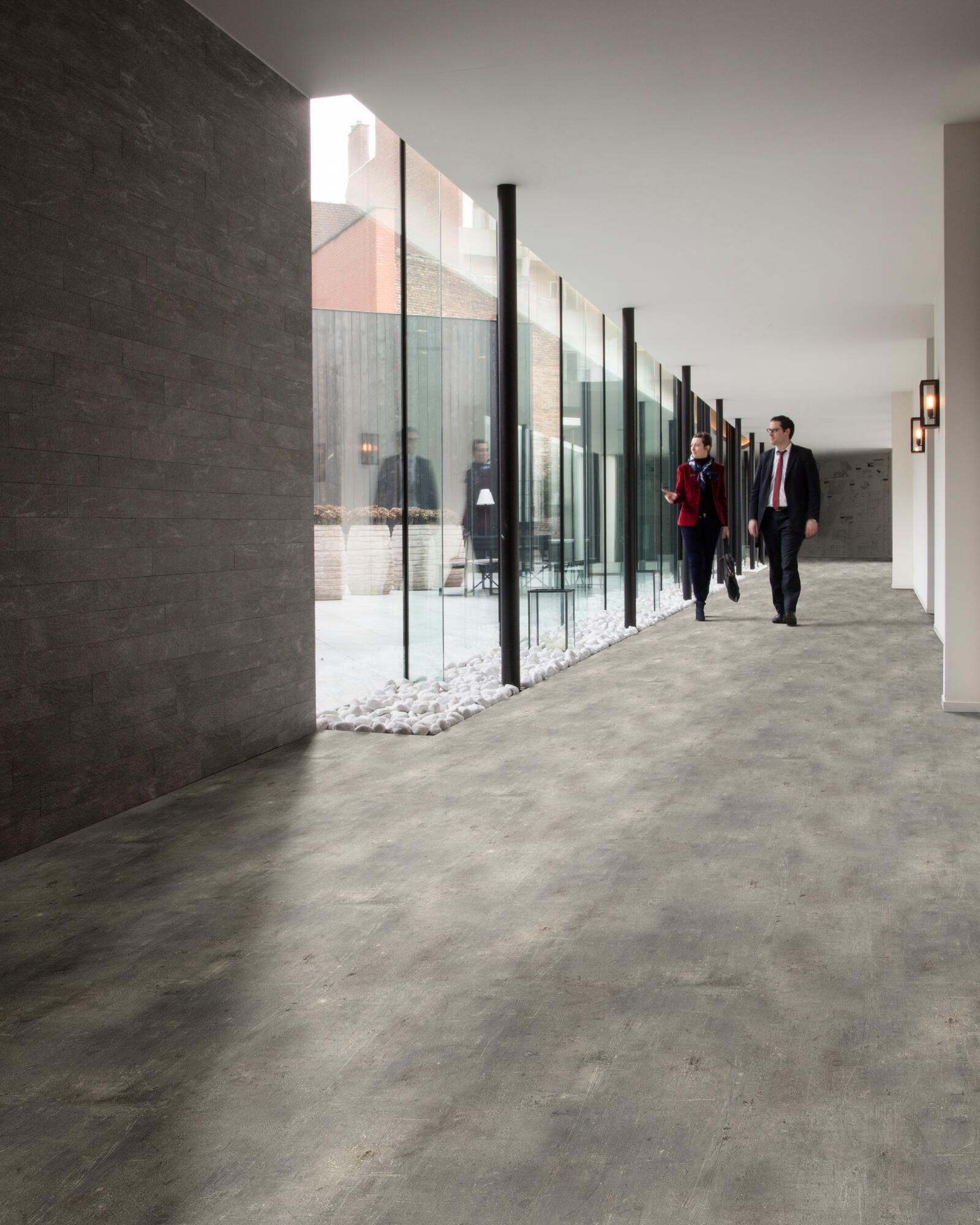 Противоскользящий виниловый пол с металлическим эффектом BEAUFLOR Fairplay ARCH-00099425 - Вид №1