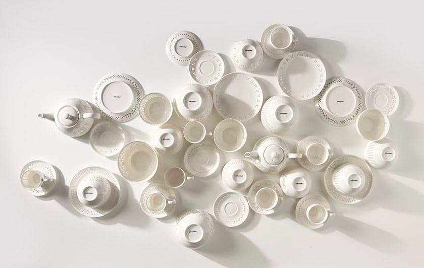 Pols Potten Набор фарфоровых чашек с блюдцем Pierced 230-400-470  - Вид №5