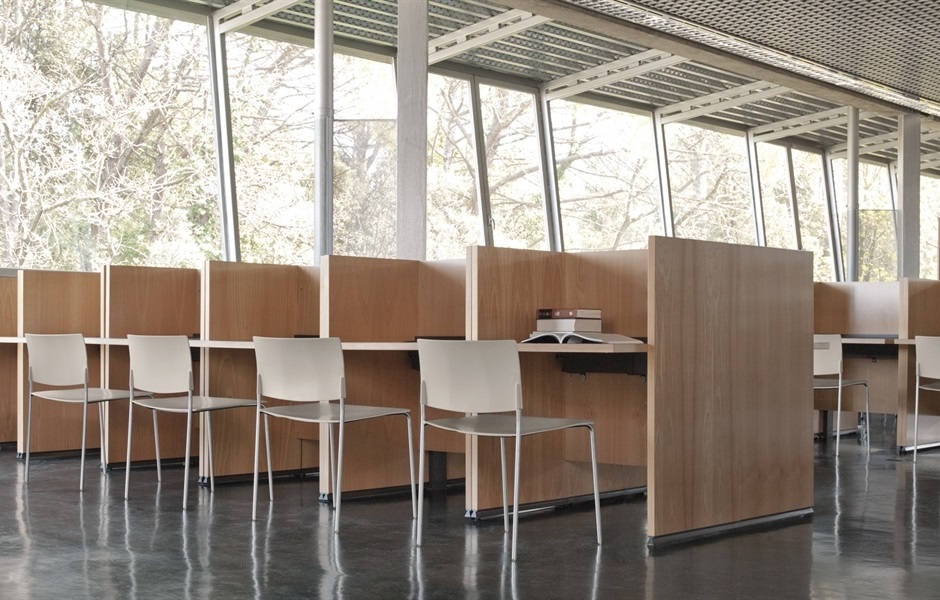 037550 Стул Wood Andreu World Sit - Вид №1