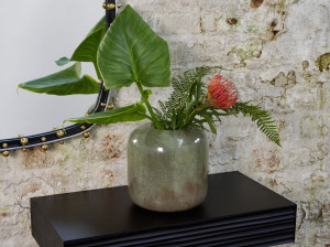 Ваза из дутого стекла