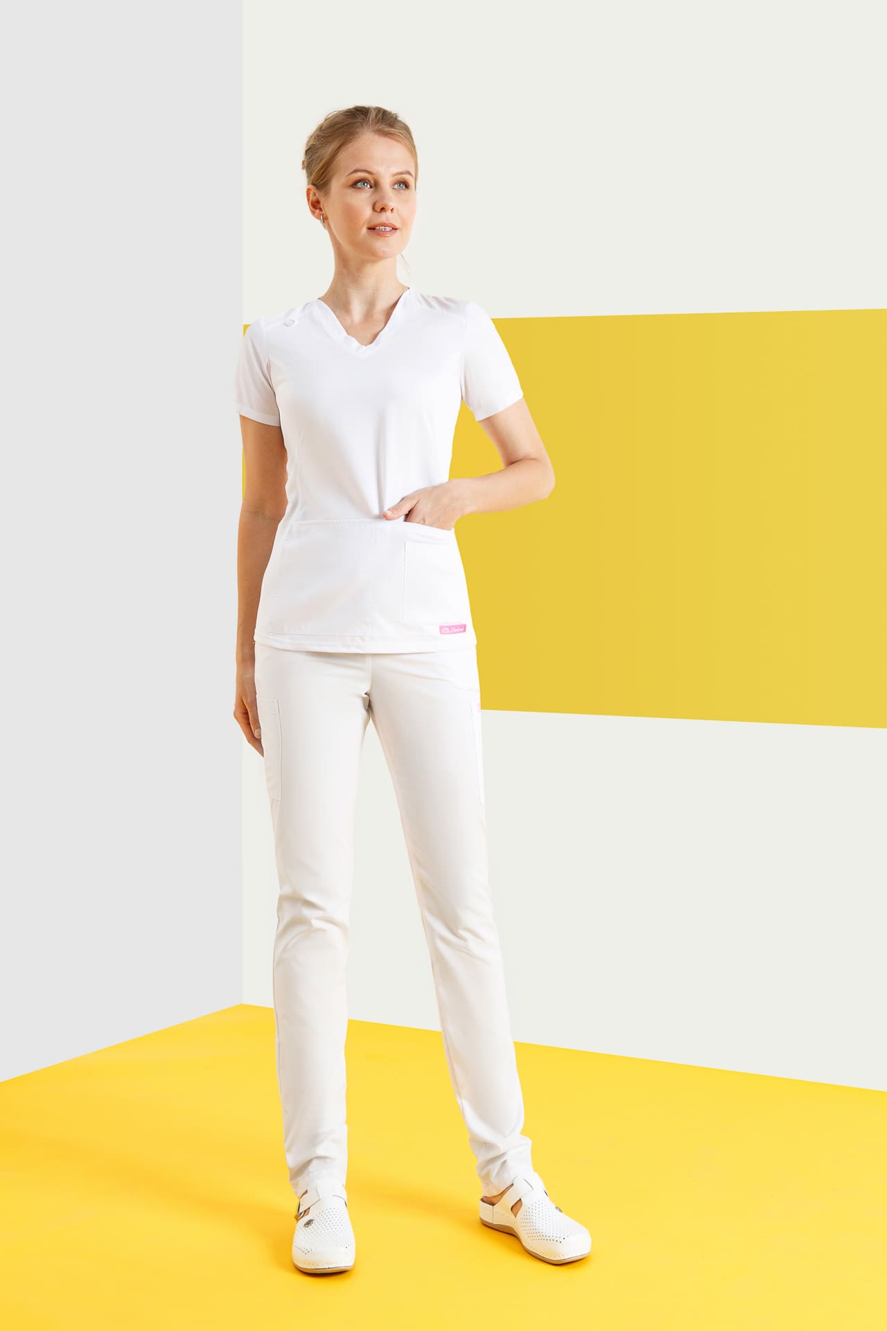 67983 Блузка женская WHITE (белый) GVENN  Медицинская одежда  размер 52 (XXL)  - Вид №3