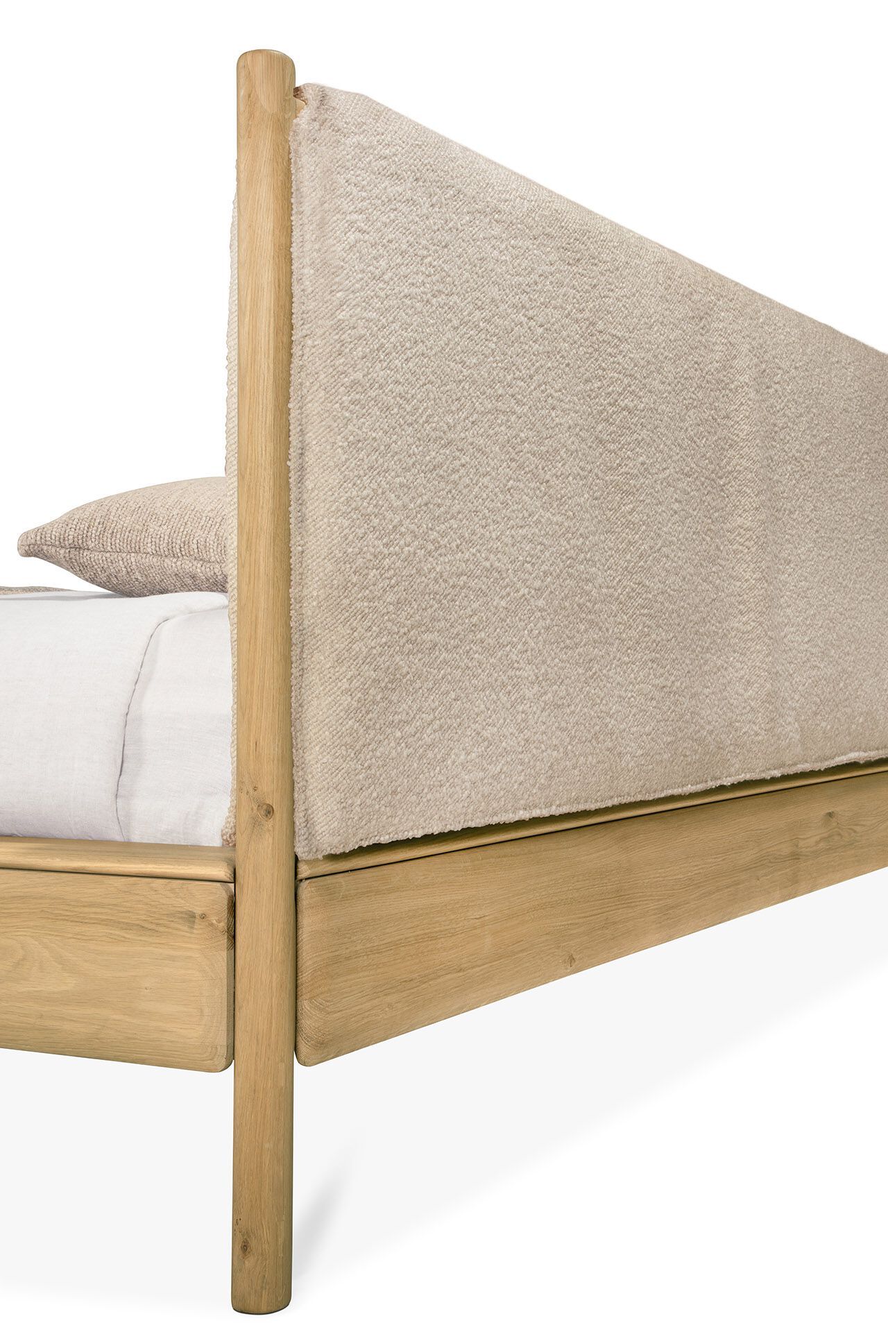 Дубовая двуспальная кровать Ethnicraft PI ARCH-00060629 - Вид №3