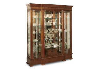 Деревянная витрина