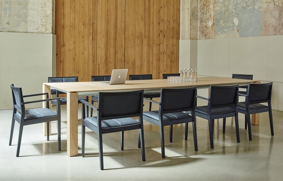 043027 Стол Andreu World Extra - Вид №1