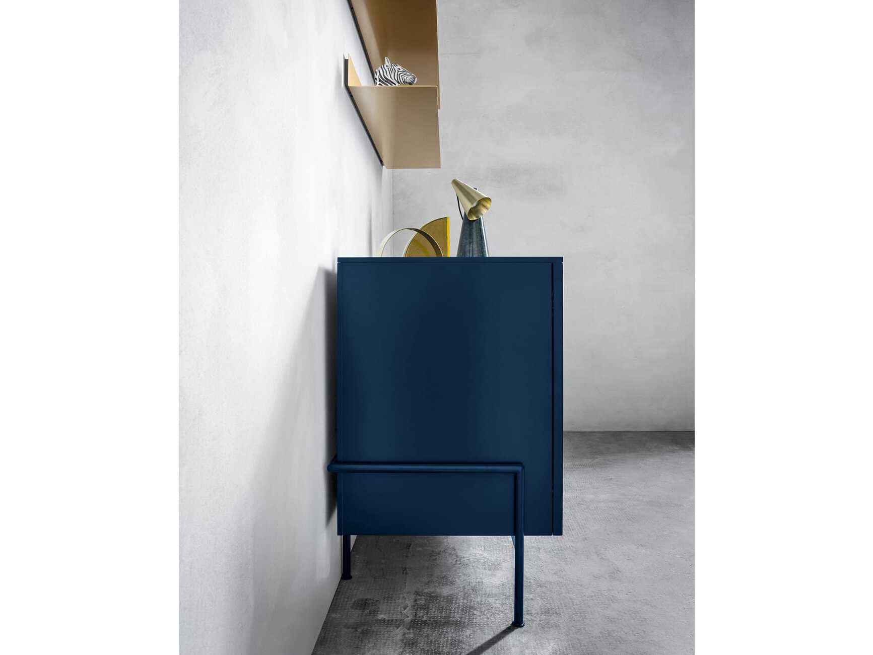 Деревянный шкаф с распашными дверями Novamobili ARCH-00132146 - Вид №1