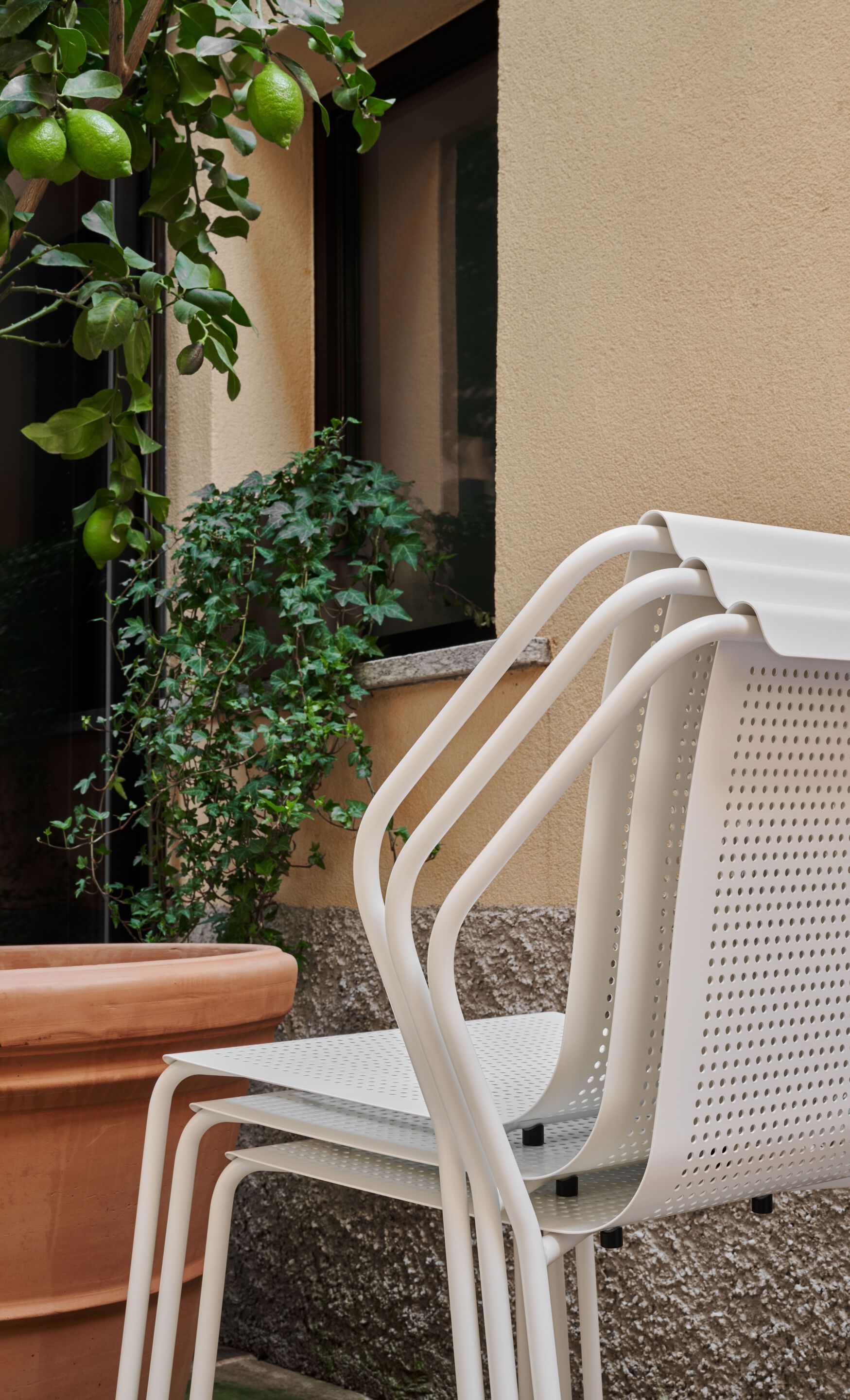 Штабелируемый садовый стул из перфорированного листового металла BALERI ITALIA DONNA OUTDOOR ARCH-00142400 - Вид №15