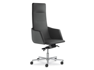 Регулируемое по высоте вращающееся офисное кресло с подлокотниками