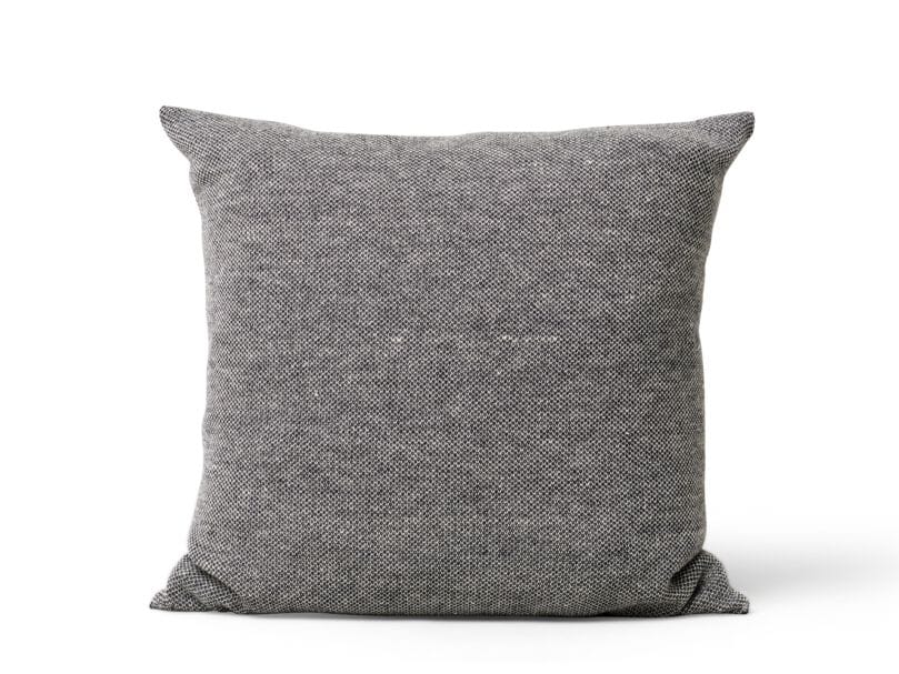 Квадратная однотонная подушка из альпаки Form & Refine Aymara ARCH-00120212