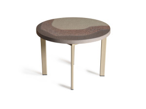 Круглый бетонный стол