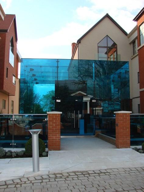 PILKINGTON ITALIA Голубое тонированное флоат-стекло sun-id-1466589 - Вид №1