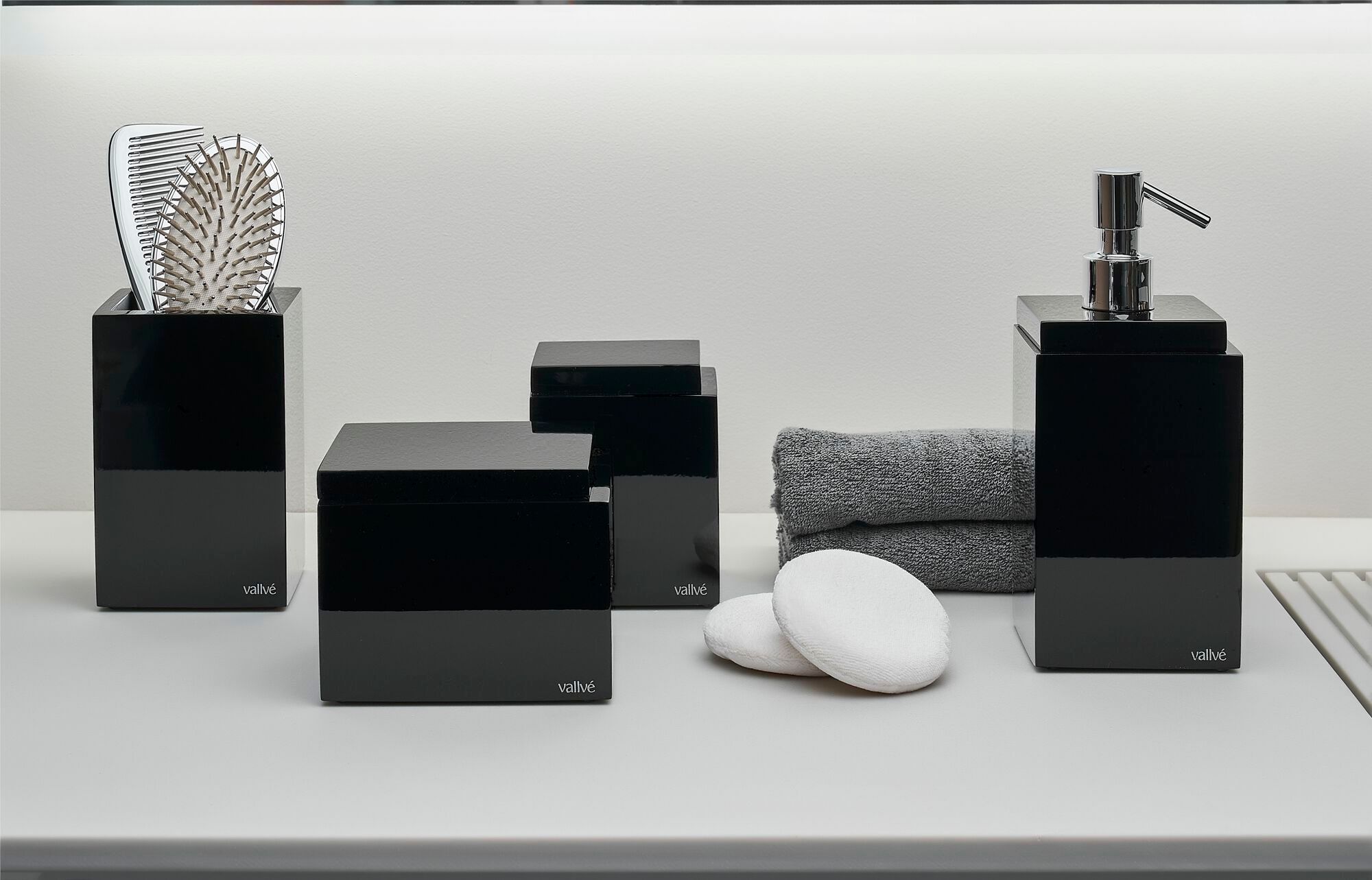 Диспенсер для мыла из смолы Vallvé SQUARE ARCH-00132286 - Вид №4