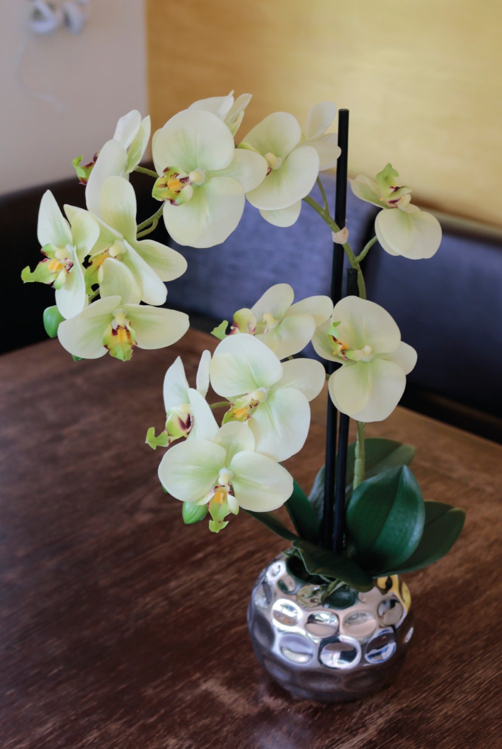 2772 788 a3 Пластиковая орхидея Phalaenopsis, 2-х кратная, горшечная, 45 см, real touch, бежево-зеленая H-andreas  - Вид №7