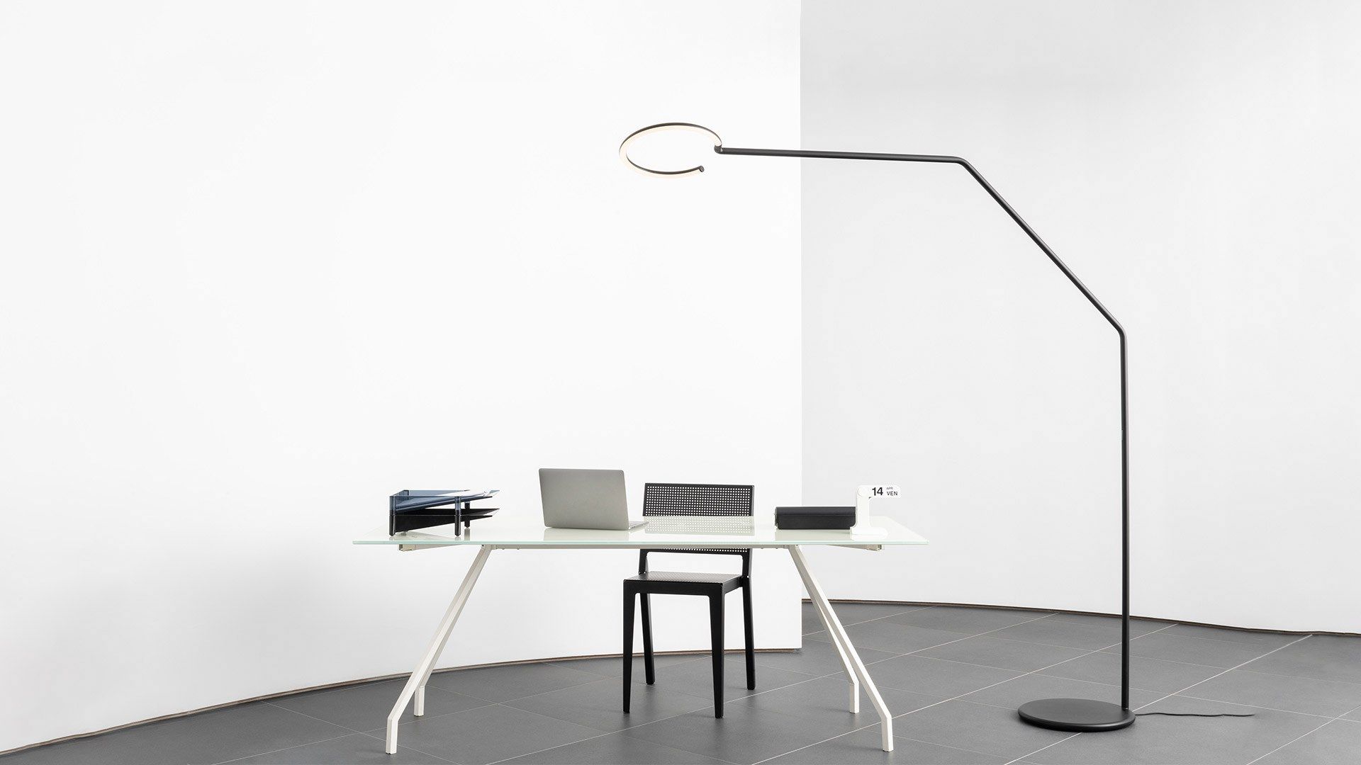Металлический торшер Artemide Vine Light ARCH-00066622 - Вид №4