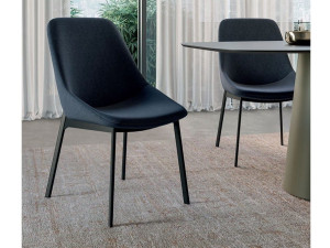 Тканевый стул