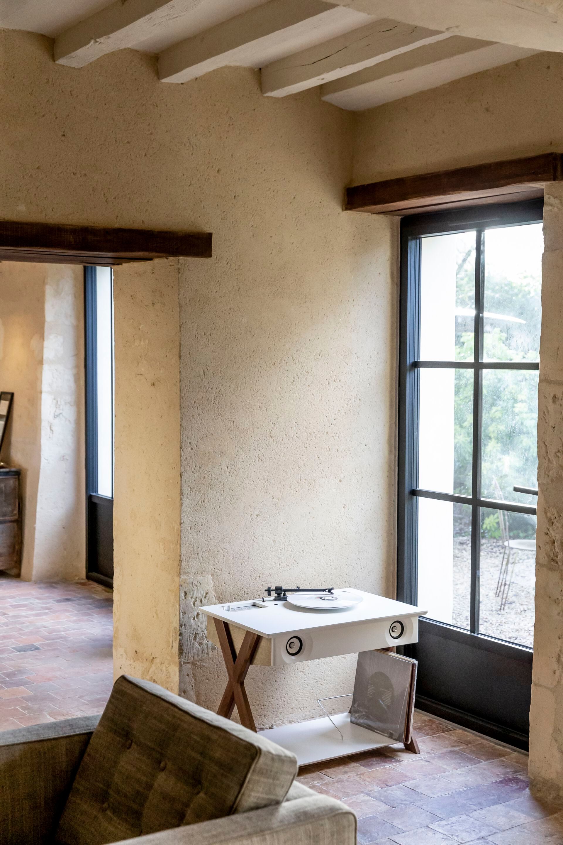 Акустический динамик из орехового дерева с поворотным столом La Boite concept LX X ARCH-00005478 - Вид №13