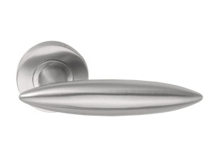 Ручка из нержавеющей стали на розетке