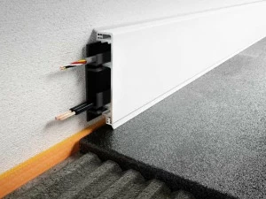 Schlüter-Systems Плинтус алюминиевый Profili decorativi di chiusura