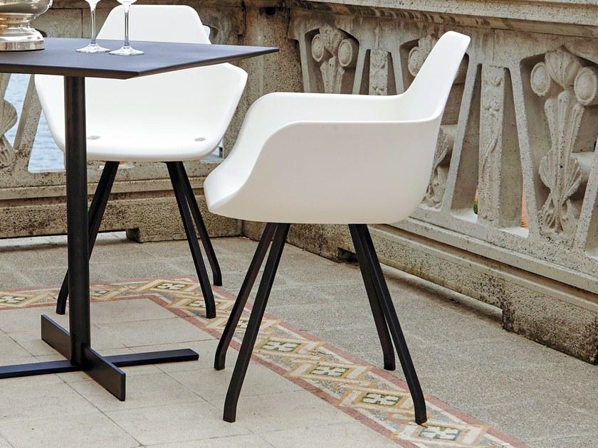 ALMA DESIGN Ресторанный стул с подлокотниками Y chair 2091 - Вид №1