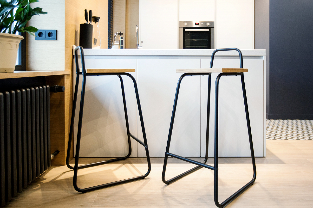 Барный стул с деревянным сиденьем бирюзовый Bauhaus WOODI  00-3966223 Голубой  - Вид №2