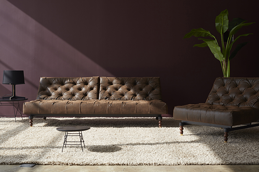 Диван Oldschool c ножками Retro из темного дерева и черной рамой, коричневый Innovation Living OLDSCHOOL461 - Вид №4