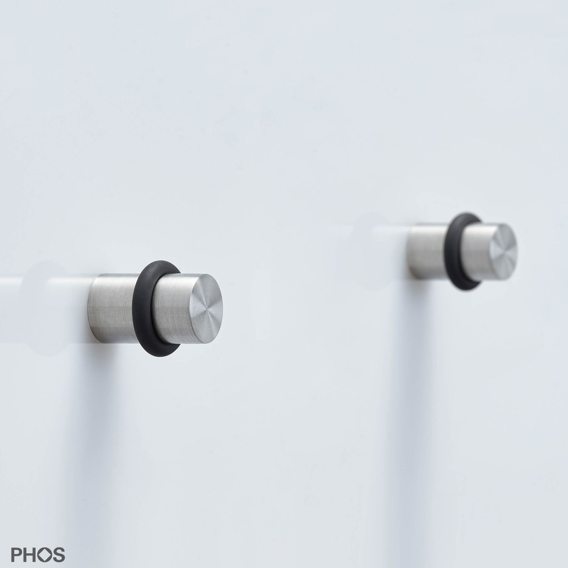 GTA10-15 Полкодержатель ø10 x 15 мм, крепится подвесным болтом M6 PHOS 