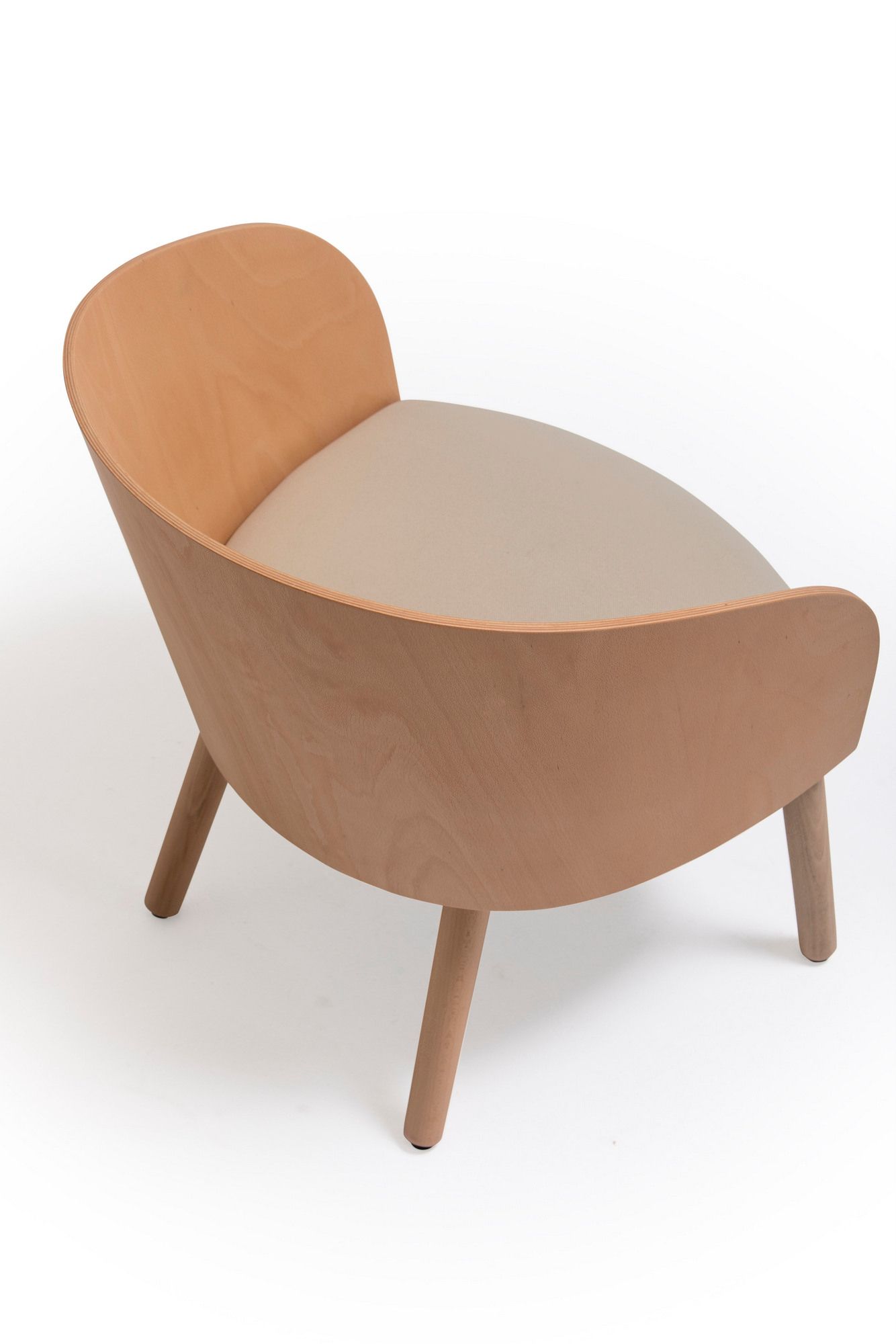 Деревянный стул с подлокотниками Vergés Cistell Original ARCH-00133398 - Вид №1