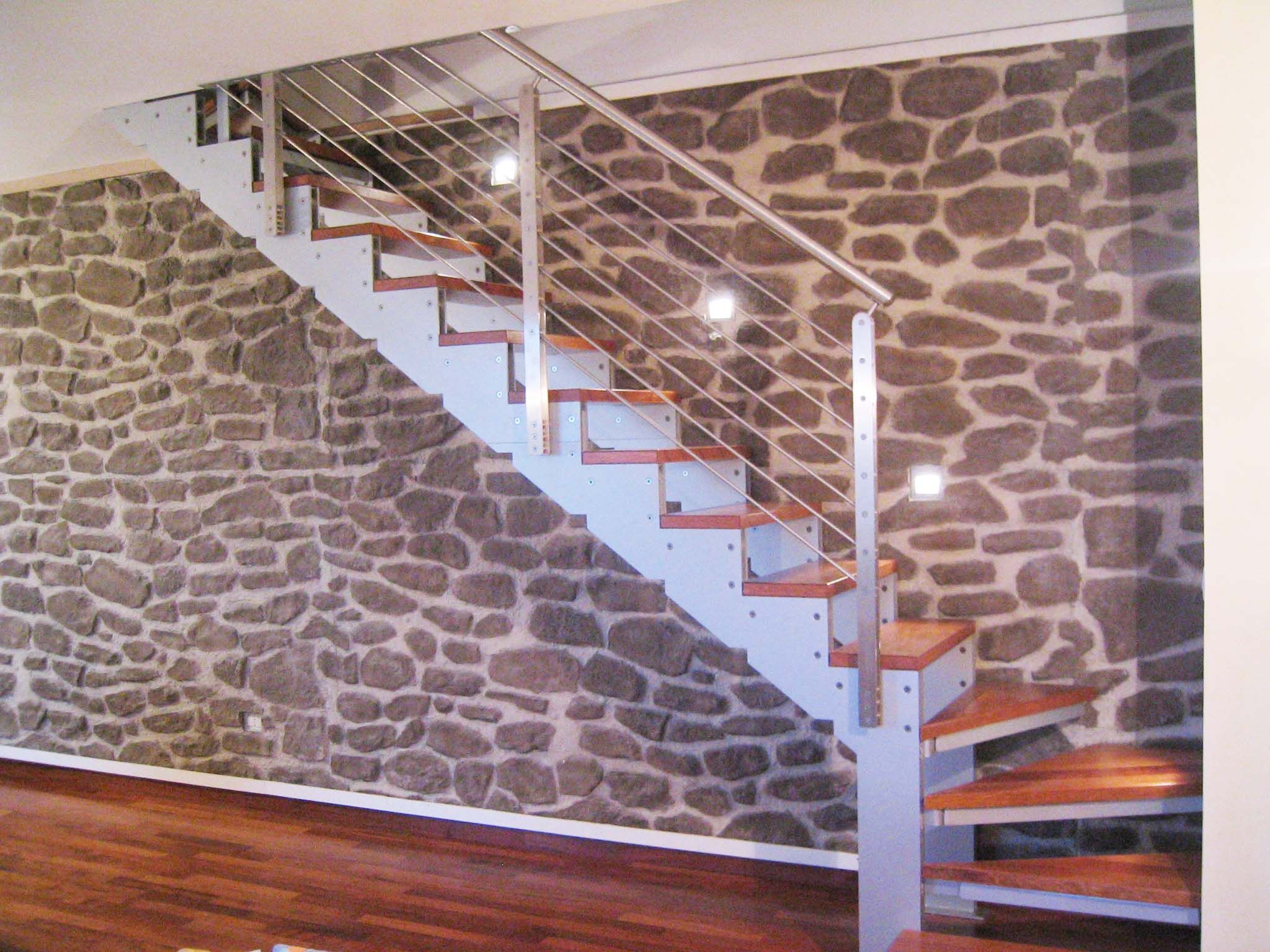 Лестница из металла и дерева Crestani 2000 CONTRASTO ARCH-00051558