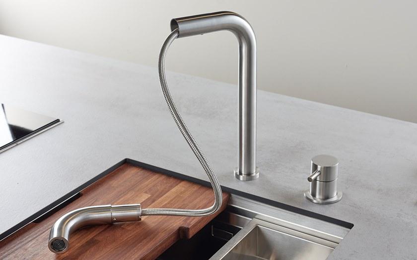 MINA Смеситель для кухни на два отверстия с вытяжным душем  96125  - Вид №1