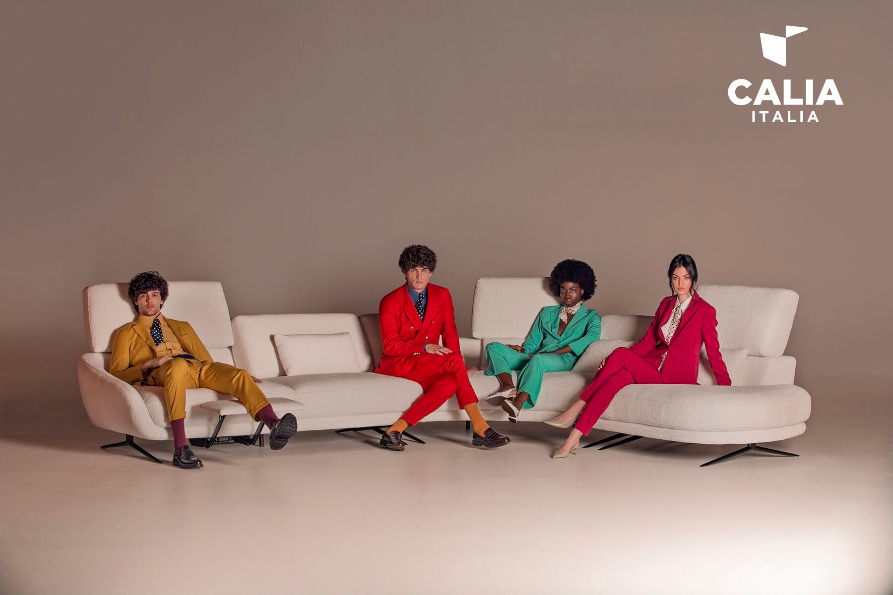 Тканевый диван с подголовником Calia Italia Superior ARCH-00148097 - Вид №6