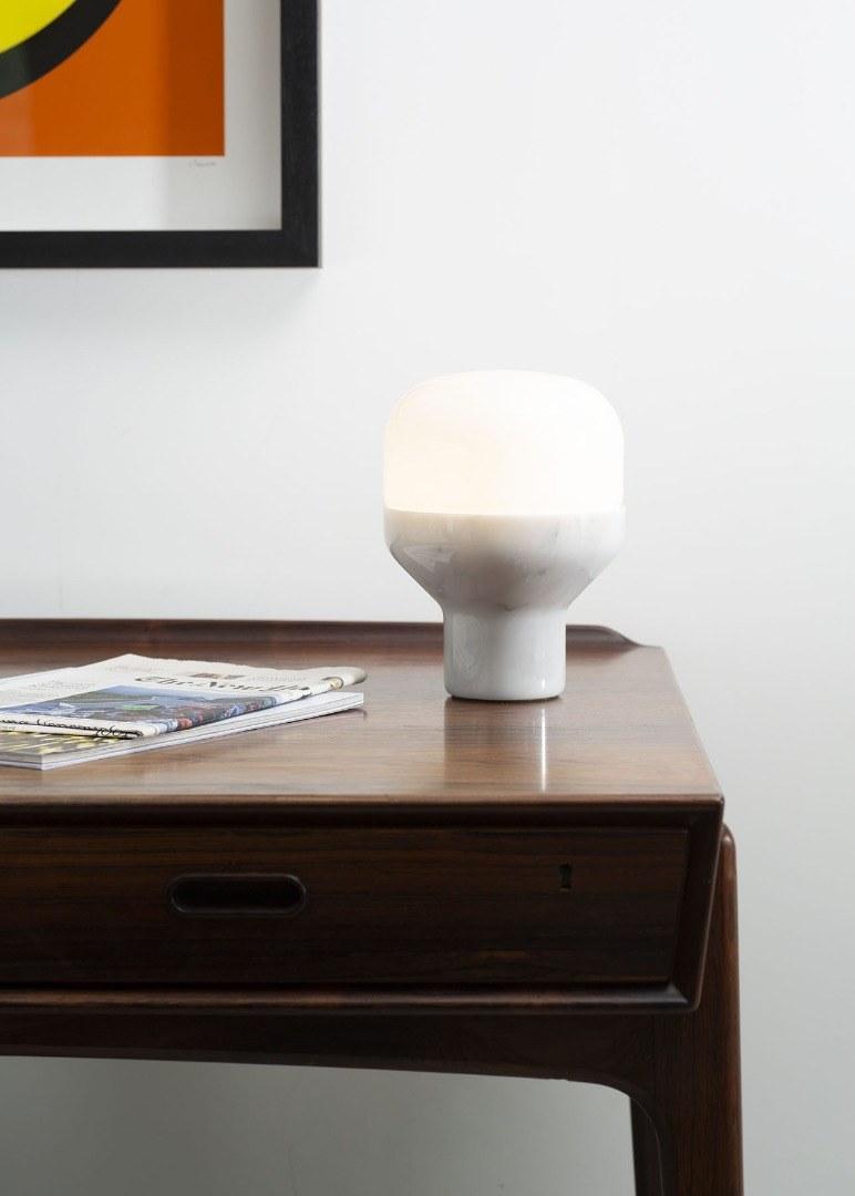 Martinelli Luce Светодиодная настольная лампа из алюминия и стекла  828  - Вид №5