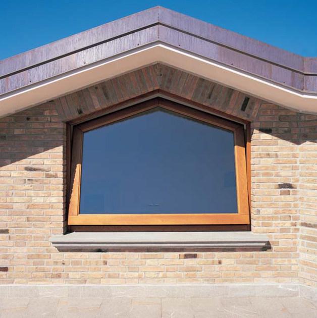 CARMINATI SERRAMENTI Деревянное поворотное окно Euro 68 sun-id-1414200 - Вид №1