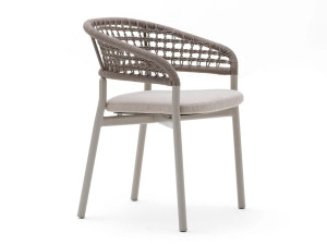 Мягкий садовый стул