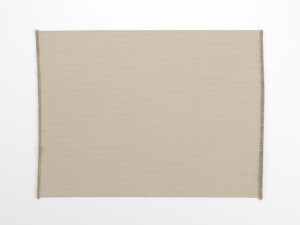 Полосатый напольный ковер