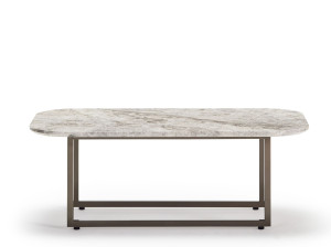 Латунный низкий прямоугольный журнальный столик с мраморной столешницей